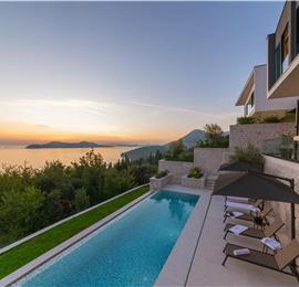 Luxury 5-Bedroom Sea-View Villa with Heated Infinity Pool in Orasac near Dubrovnik – Sleeps 10
